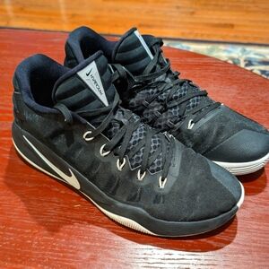 Nike Hyper dunk 2016 low size 13